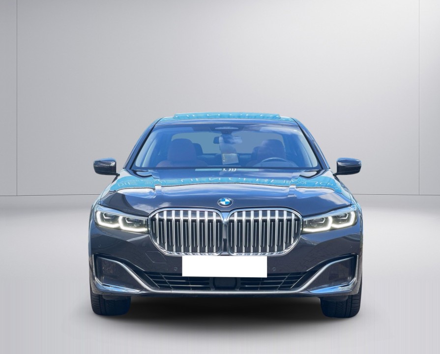BMW Seria 7 xDrive740d - foto 6