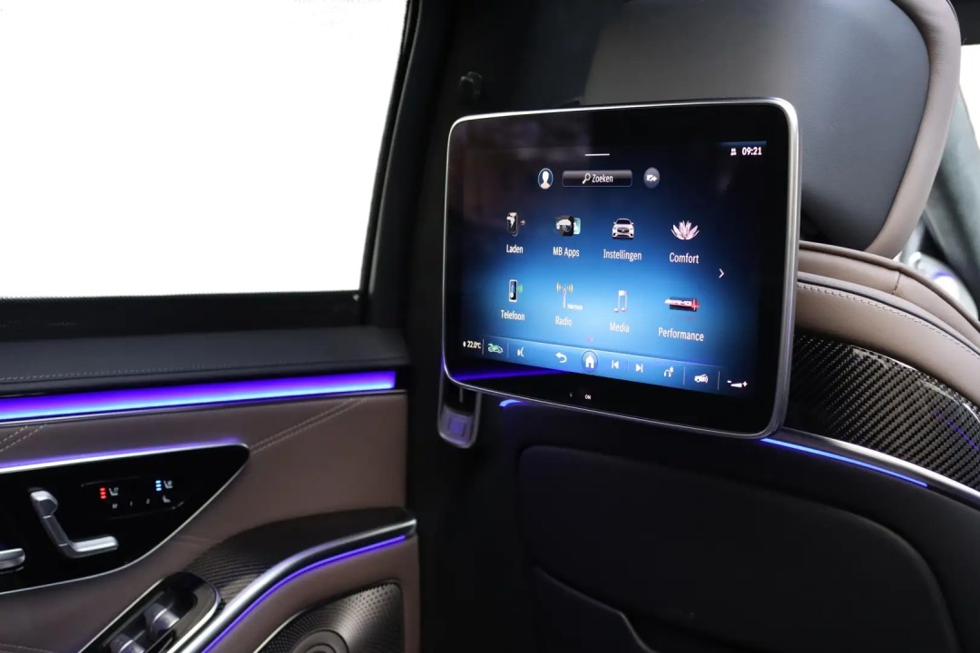 Mercedes-Benz S 63 AMG - foto 28