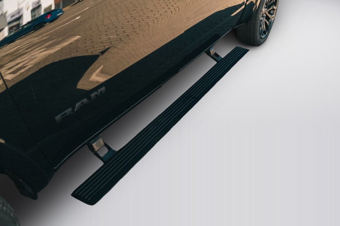 Dodge RAM 1500 Limited Night - foto 25