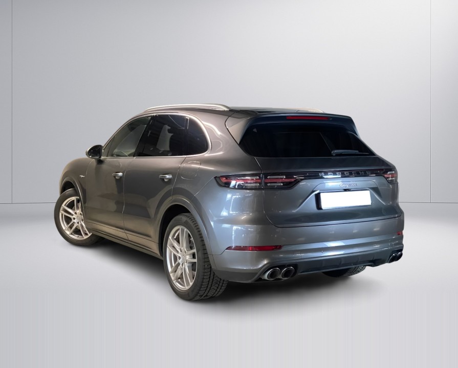 Porsche Cayenne E-Hybrid (3)