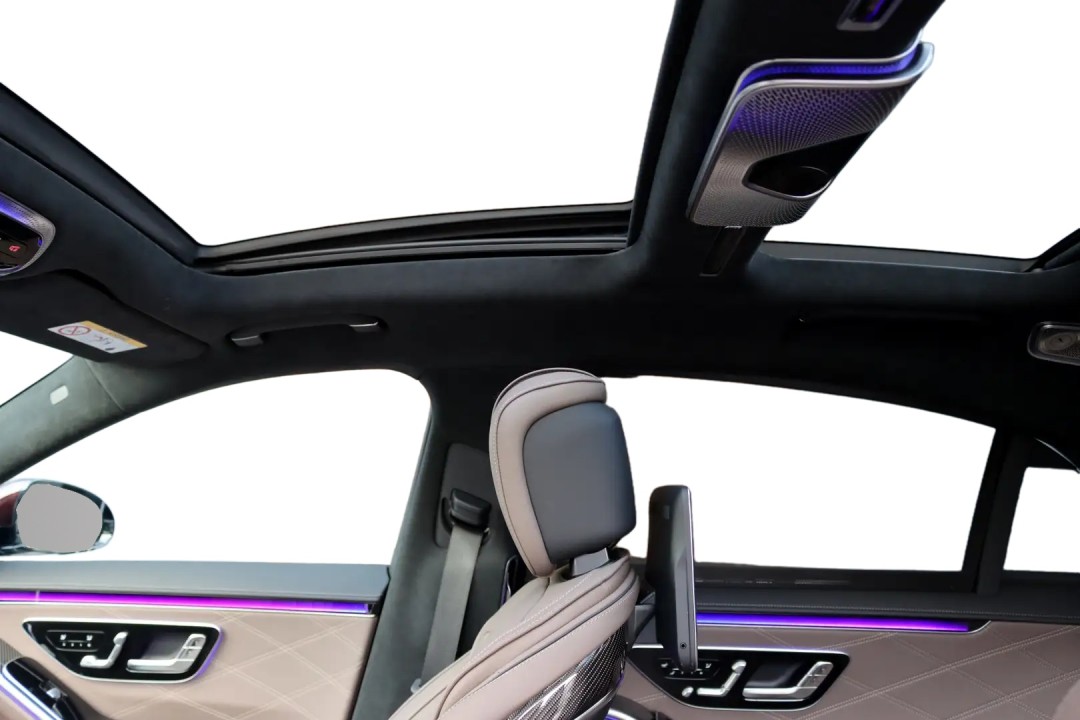 Mercedes-Benz S 63 AMG E Performance - foto 16