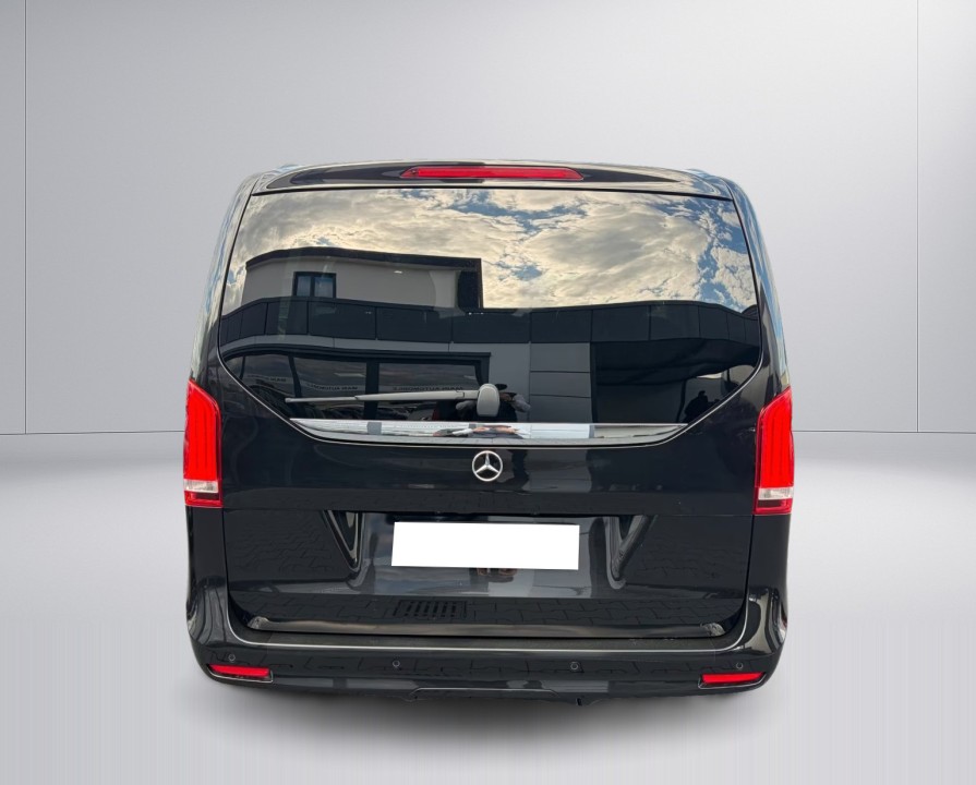 Mercedes-Benz V 300d 4MATIC (5)