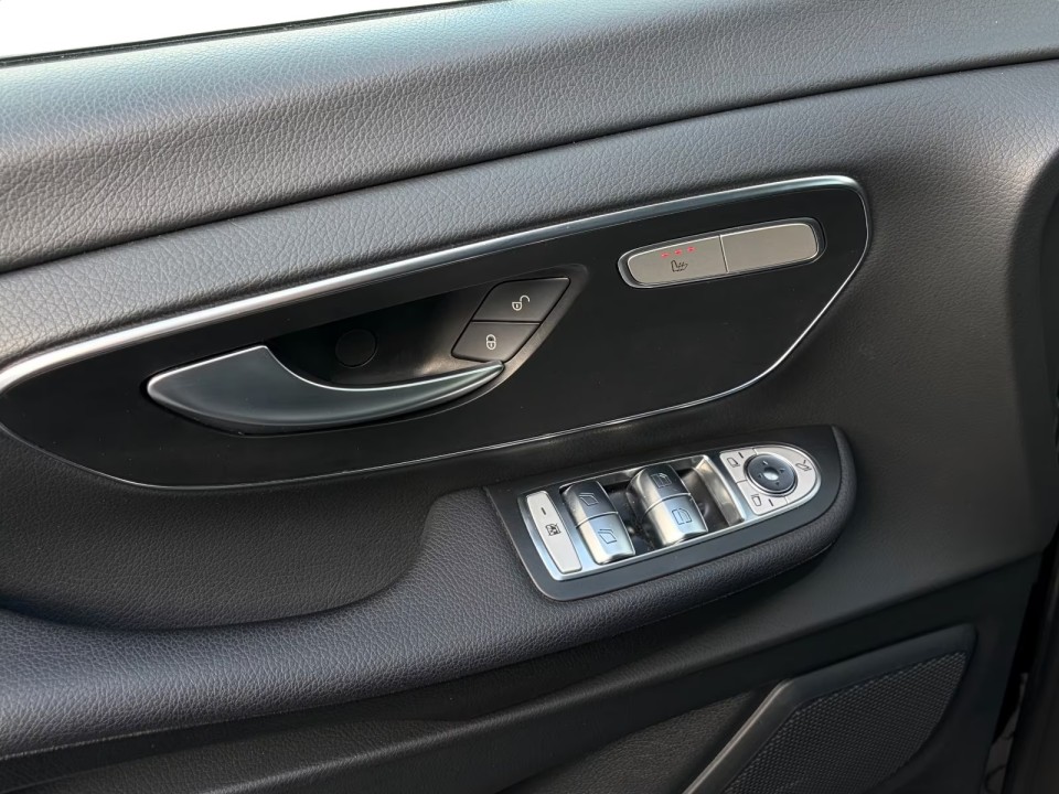 Mercedes-Benz V 300d 4MATIC - foto 22