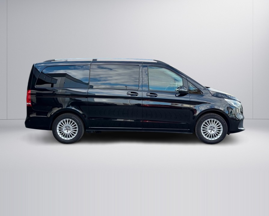 Mercedes-Benz V 300d 4MATIC (2)