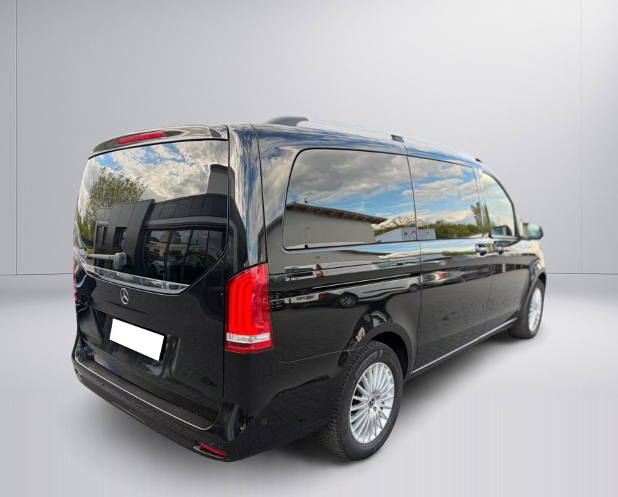 Mercedes-Benz V 300d 4MATIC (4)