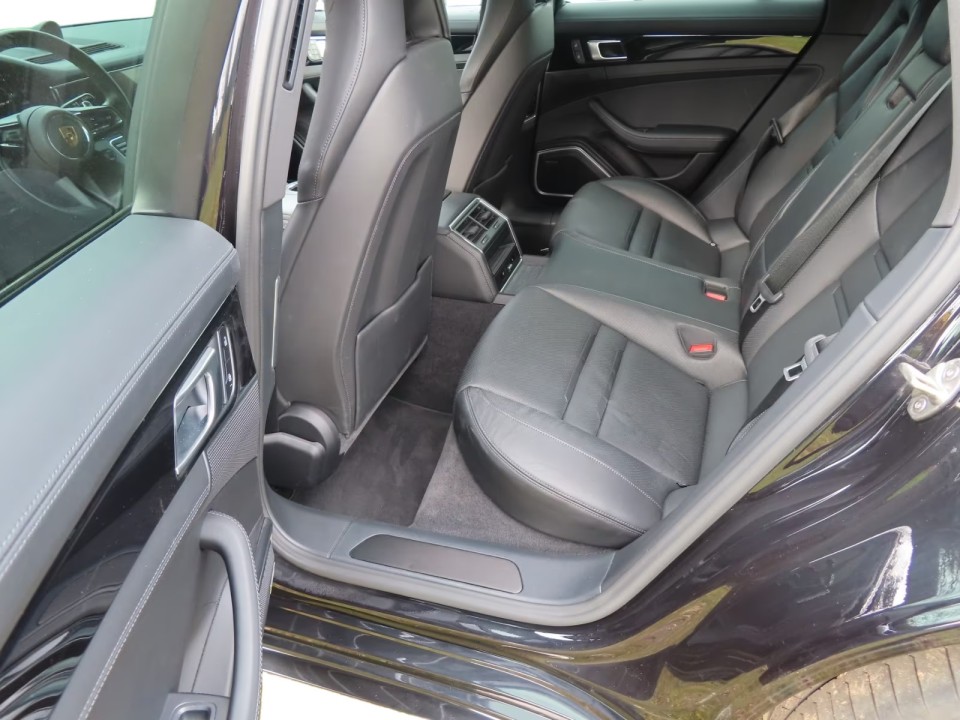 Porsche Panamera Sport Turismo 4 Platinum - foto 11