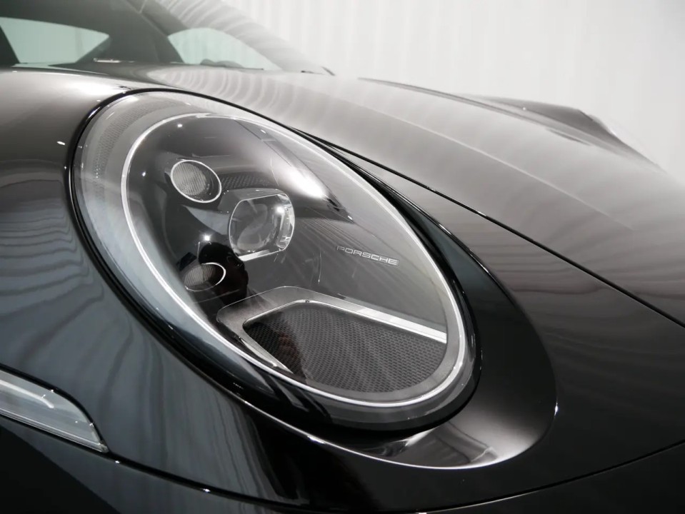 Porsche 911 Carrera 4S - foto 32