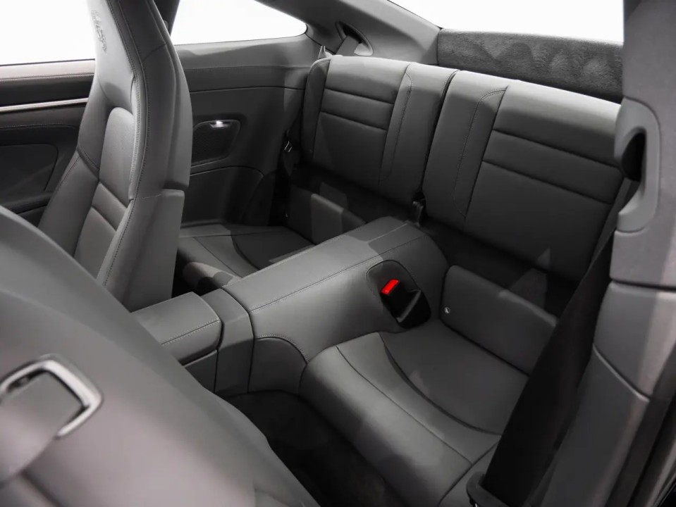 Porsche 911 Carrera 4S - foto 24