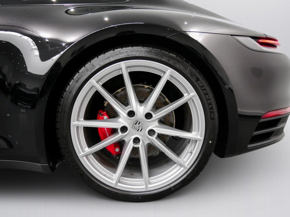 Porsche 911 Carrera 4S - foto 39