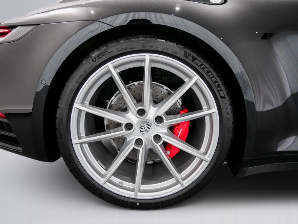 Porsche 911 Carrera 4S - foto 38