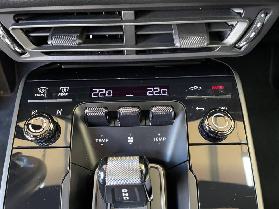 Porsche 911 Carrera 4 - foto 16