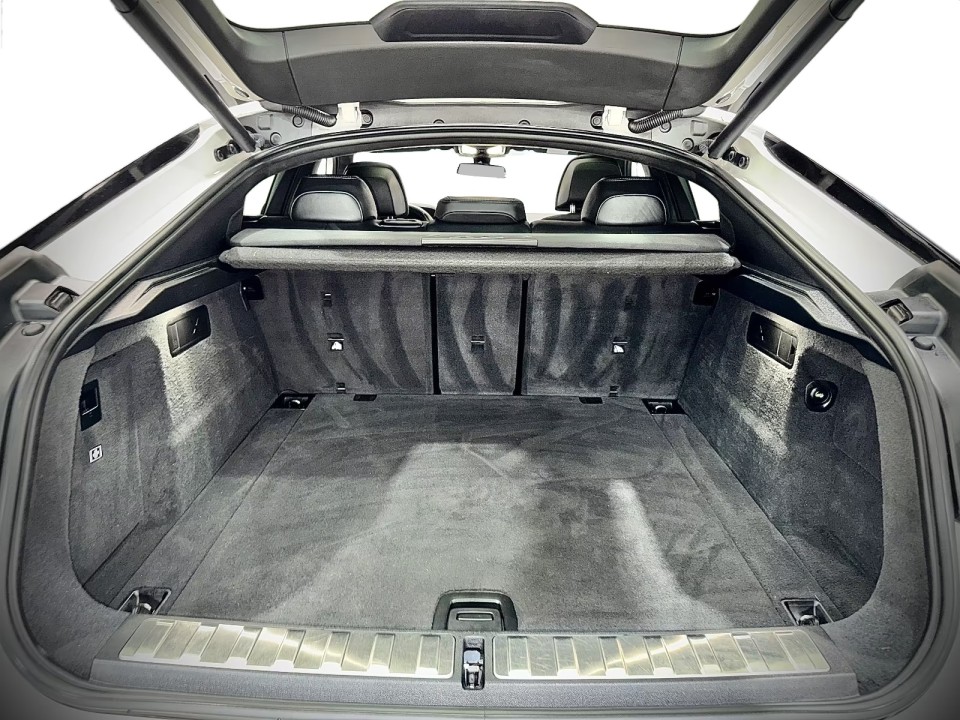 BMW X6 M50i - foto 28