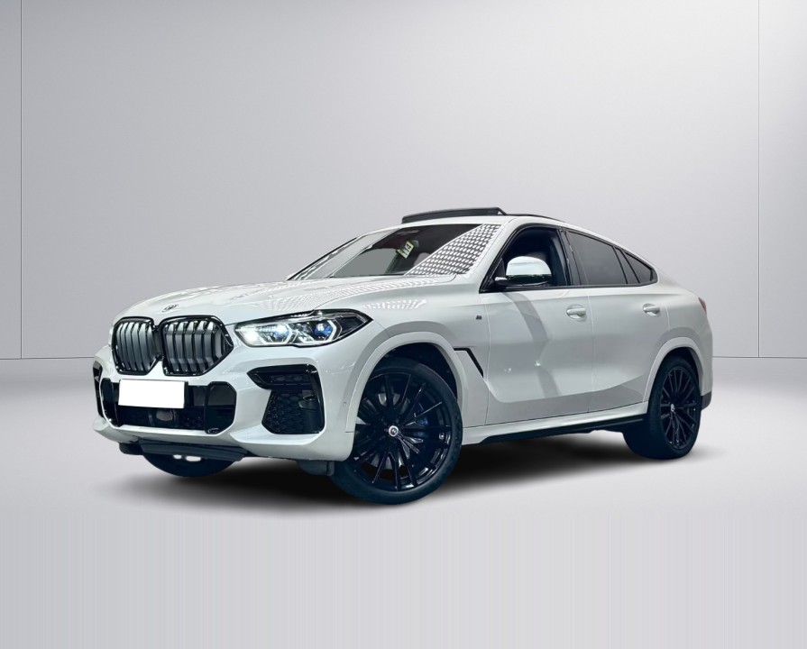 BMW X6 M50i (5)