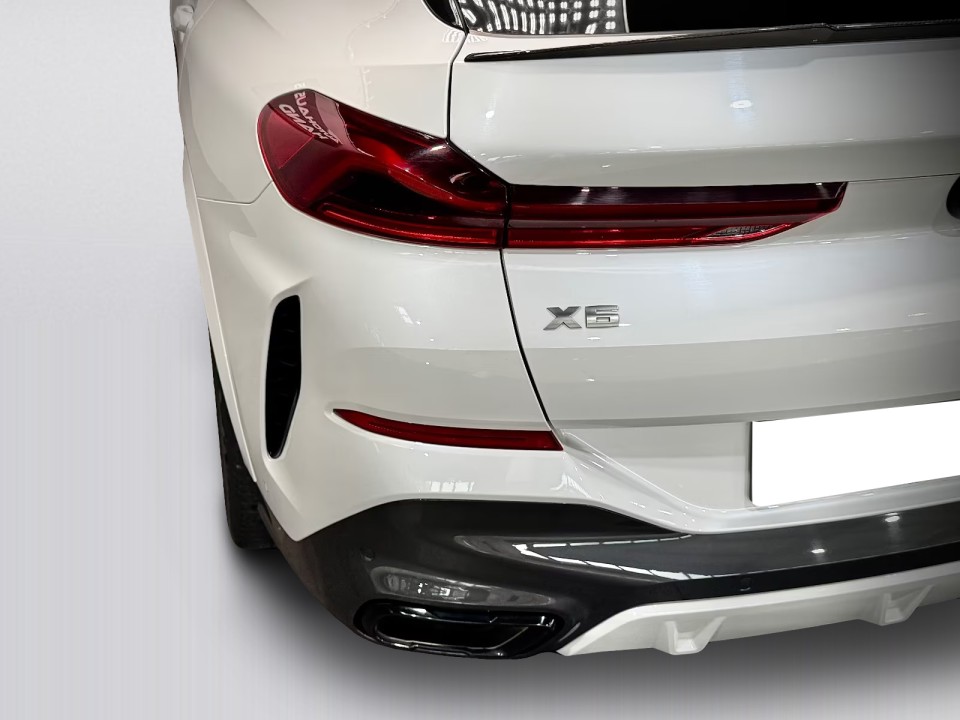BMW X6 M50i - foto 22