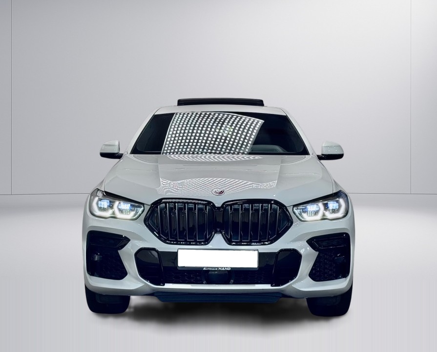 BMW X6 M50i - foto 6