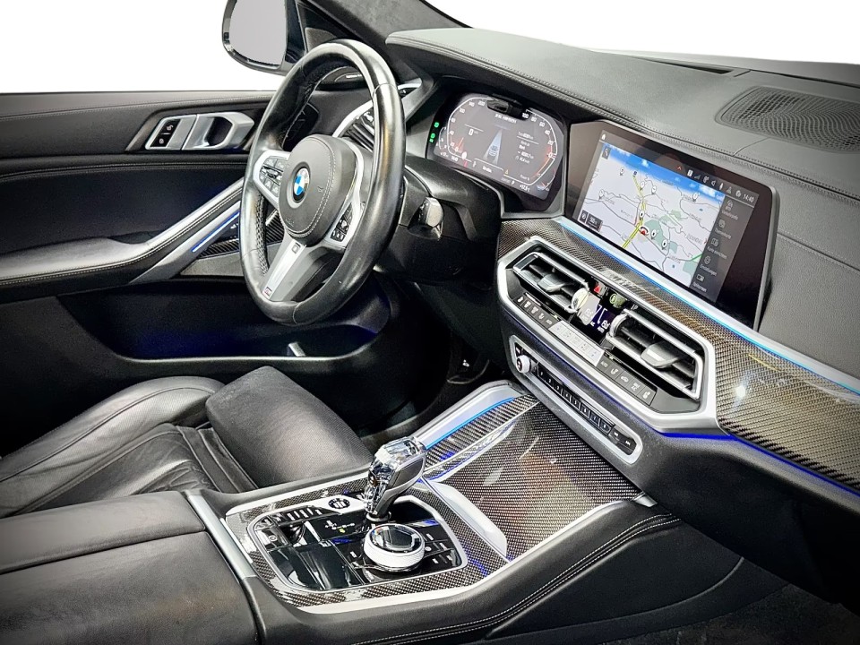 BMW X6 M50i - foto 11