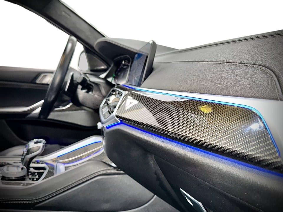 BMW X6 M50i - foto 12