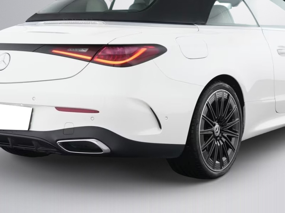 Mercedes-Benz CLE 300 4MATIC AMG - foto 9