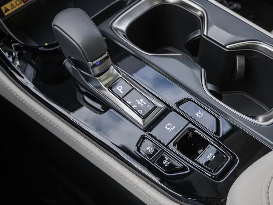 Lexus Seria NX 350h - foto 14