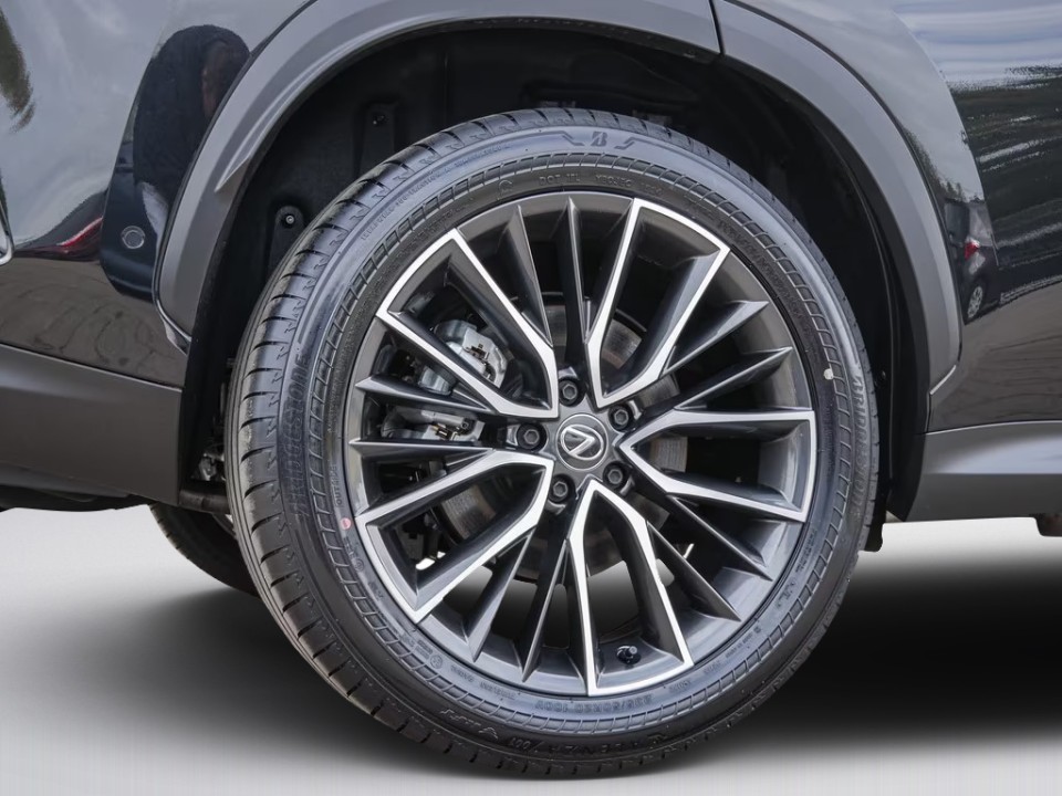 Lexus Seria NX 350h - foto 24