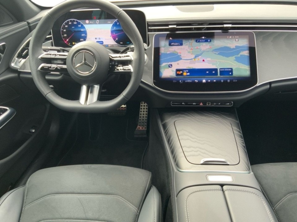 Mercedes-Benz E 200 4MATIC - foto 17