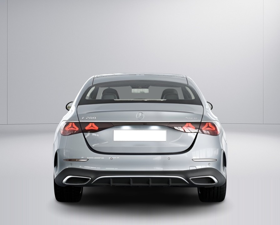 Mercedes-Benz E 200 4MATIC - foto 7