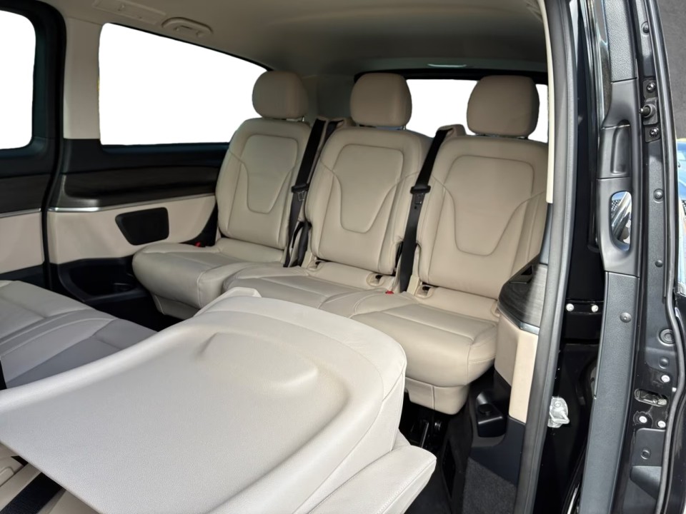 Mercedes-Benz V 300d 4MATIC AMG - foto 8