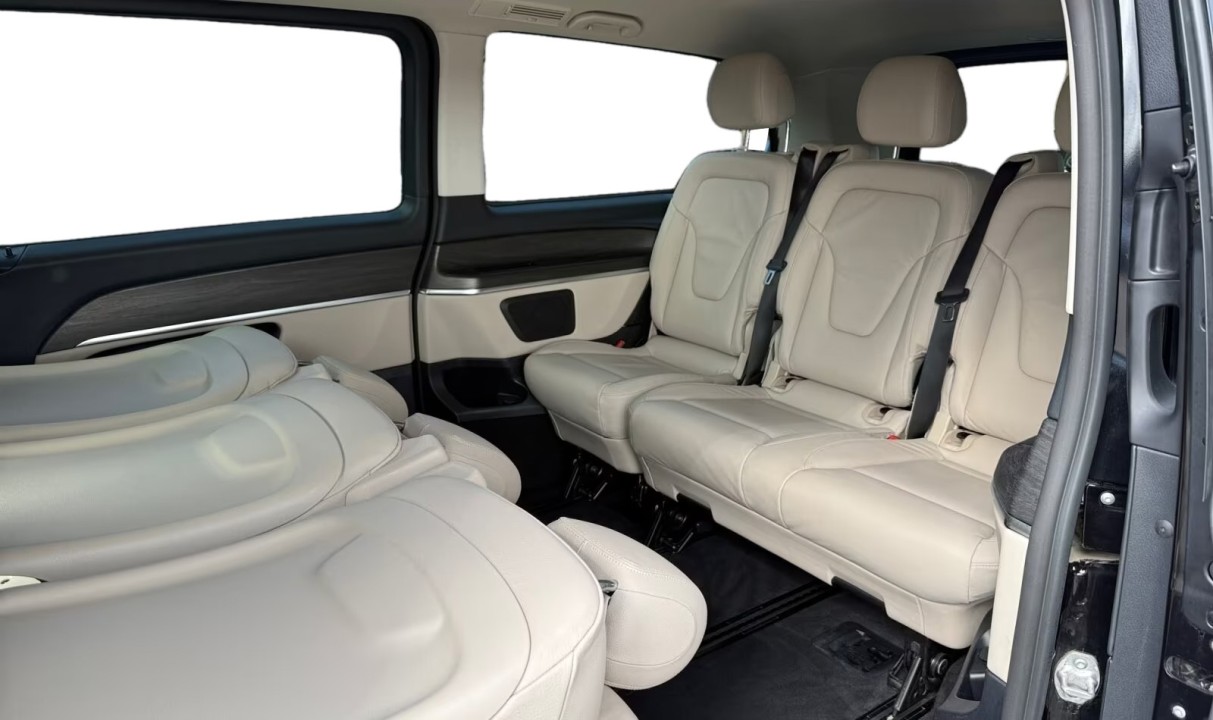 Mercedes-Benz V 300d 4MATIC AMG - foto 7