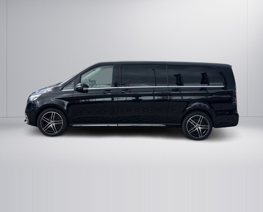 Mercedes-Benz V 300d 4MATIC AMG (3)