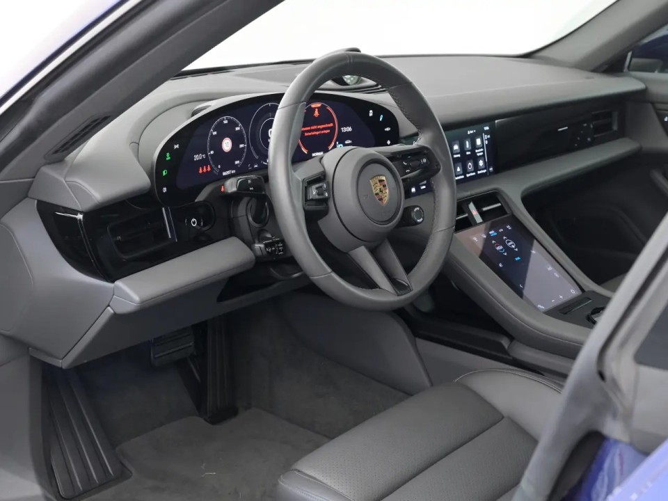 Porsche Taycan - foto 8