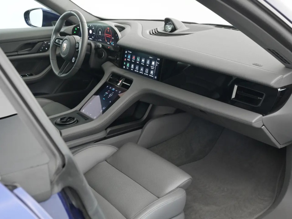 Porsche Taycan - foto 10