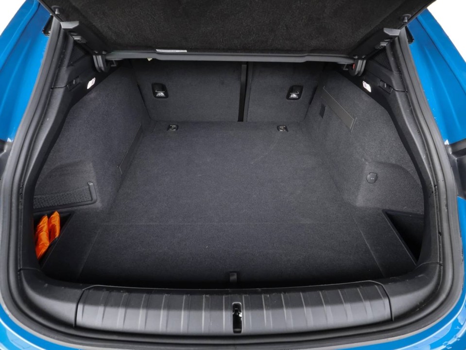 Porsche Taycan 4 Cross Turismo - foto 22