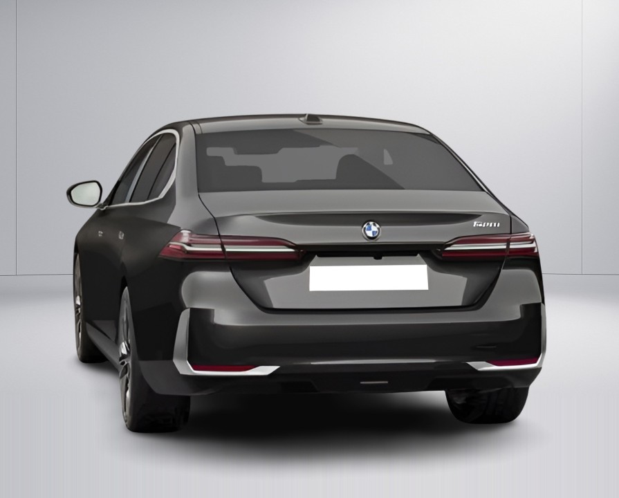BMW Seria 5 520i (5)