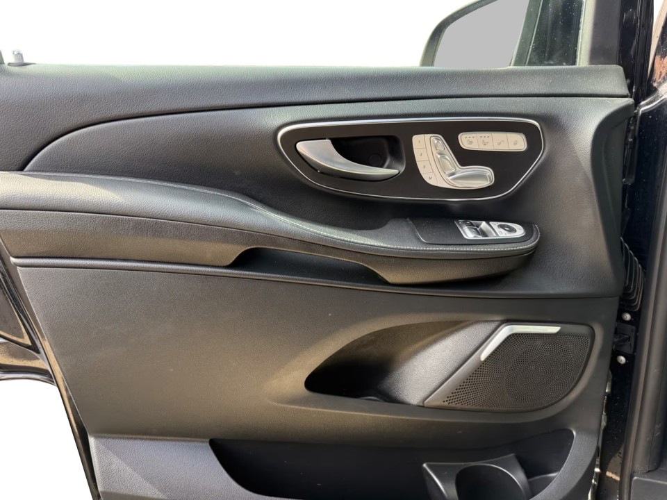 Mercedes-Benz V 300d 4MATIC - foto 14