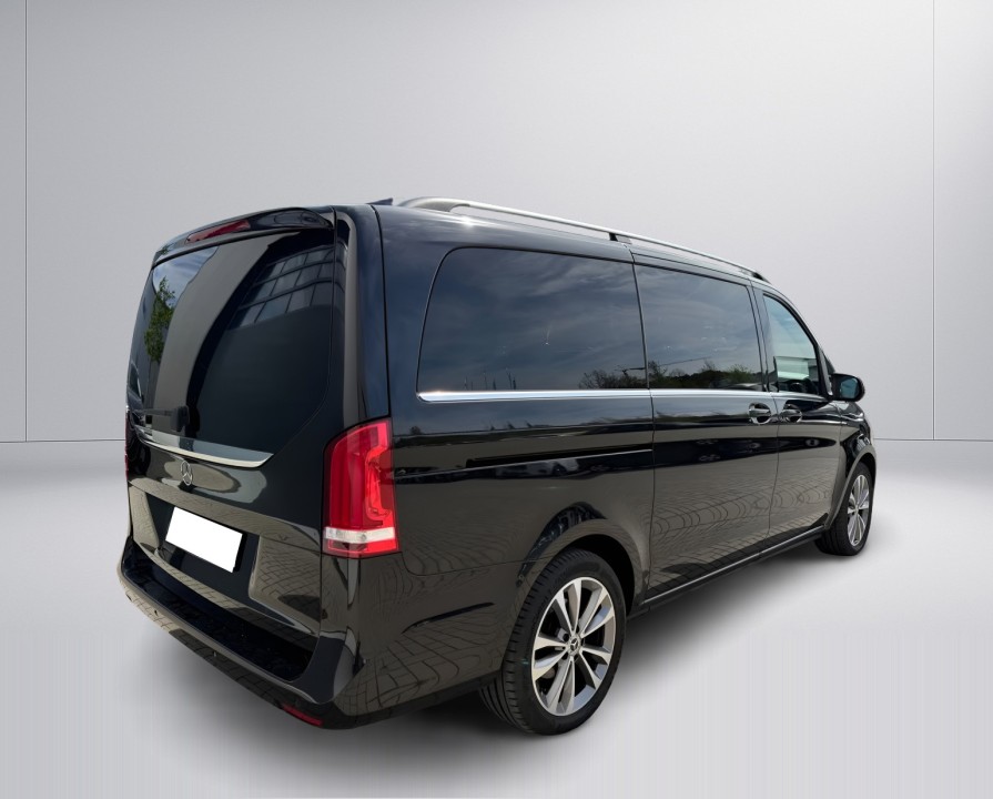 Mercedes-Benz V 300d 4MATIC (2)