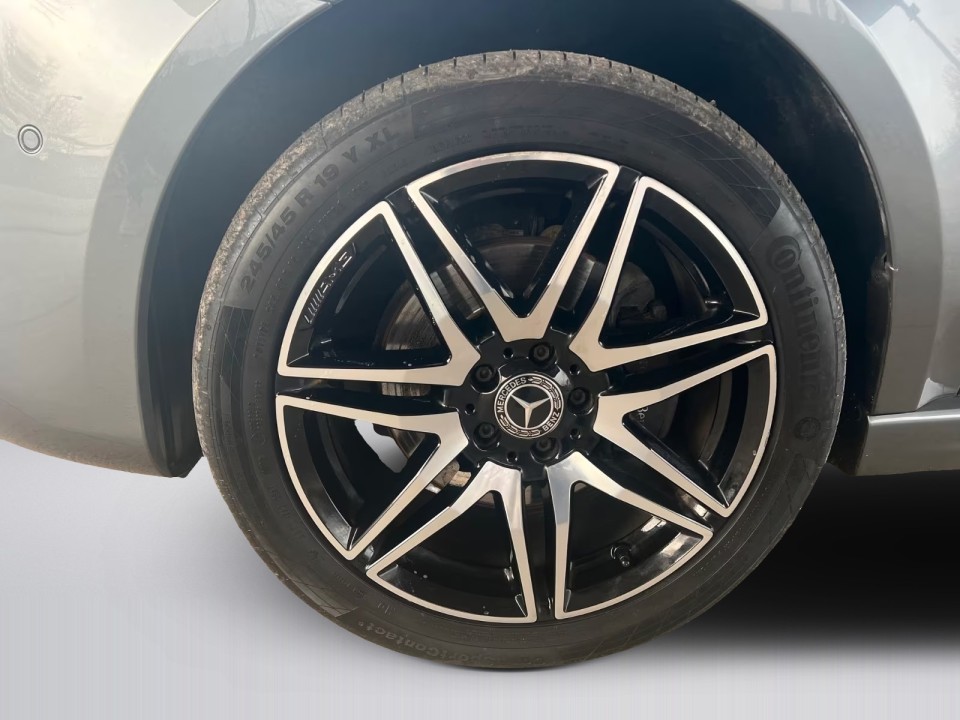 Mercedes-Benz V 300d 4MATIC AMG - foto 15
