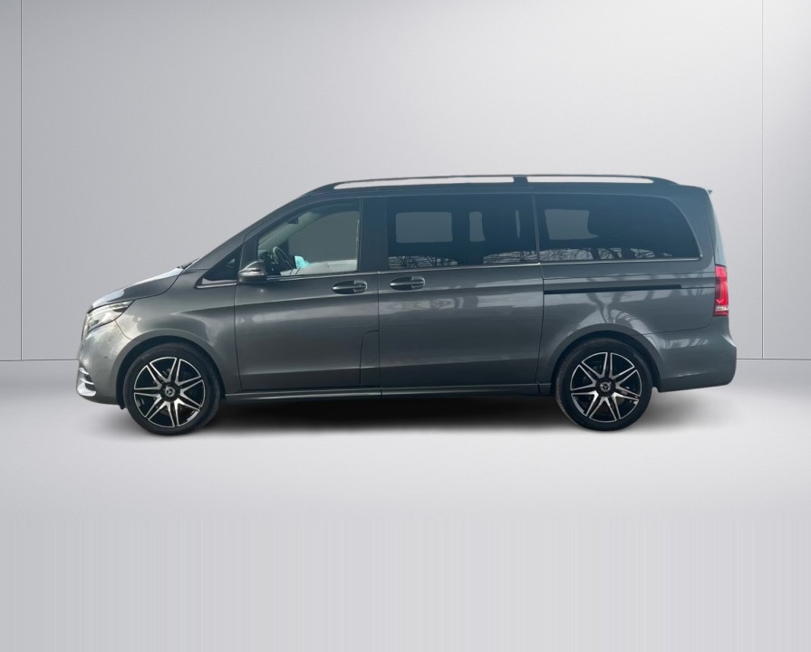 Mercedes-Benz V 300d 4MATIC AMG (2)