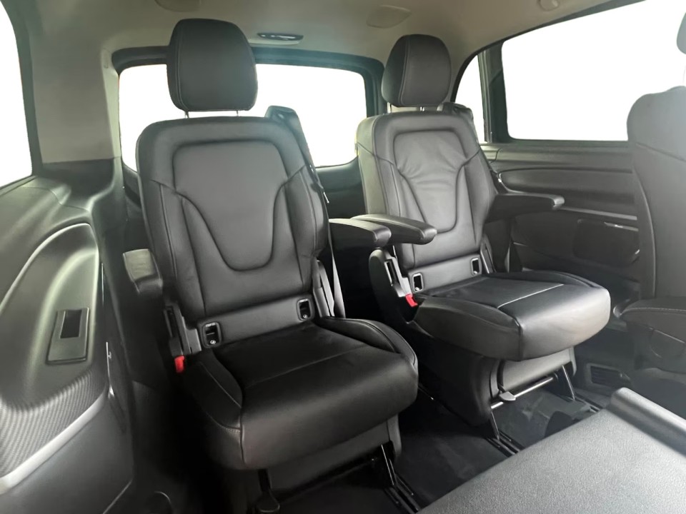 Mercedes-Benz V 300d 4MATIC AMG - foto 6