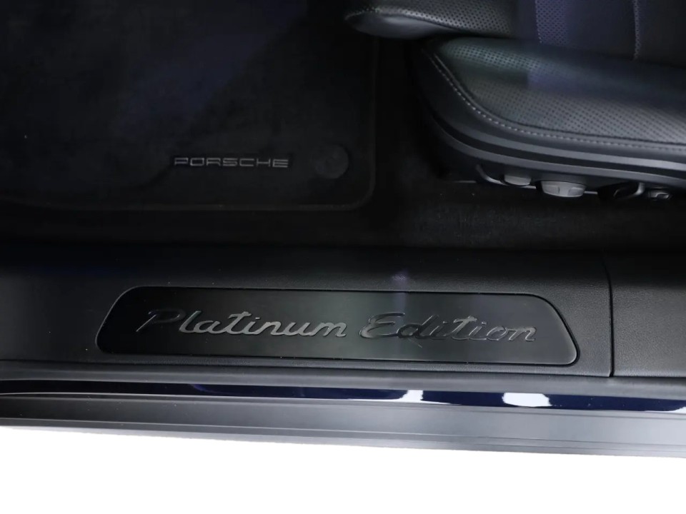 Porsche Panamera 4 E-Hybrid Platinum Edition - foto 17