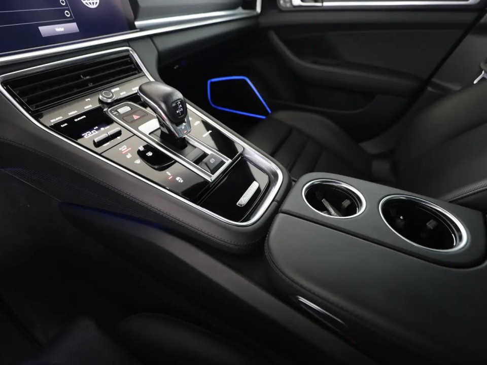 Porsche Panamera 4 E-Hybrid Platinum Edition - foto 10