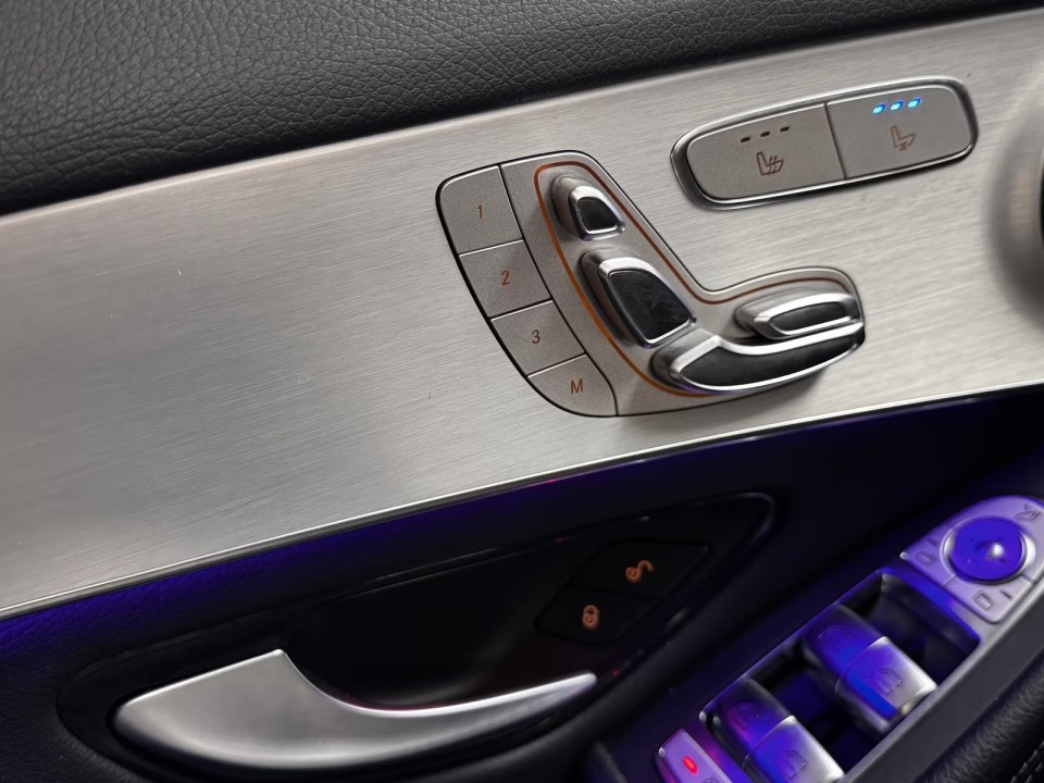 Mercedes-Benz GLC 220d 4MATIC AMG - foto 22