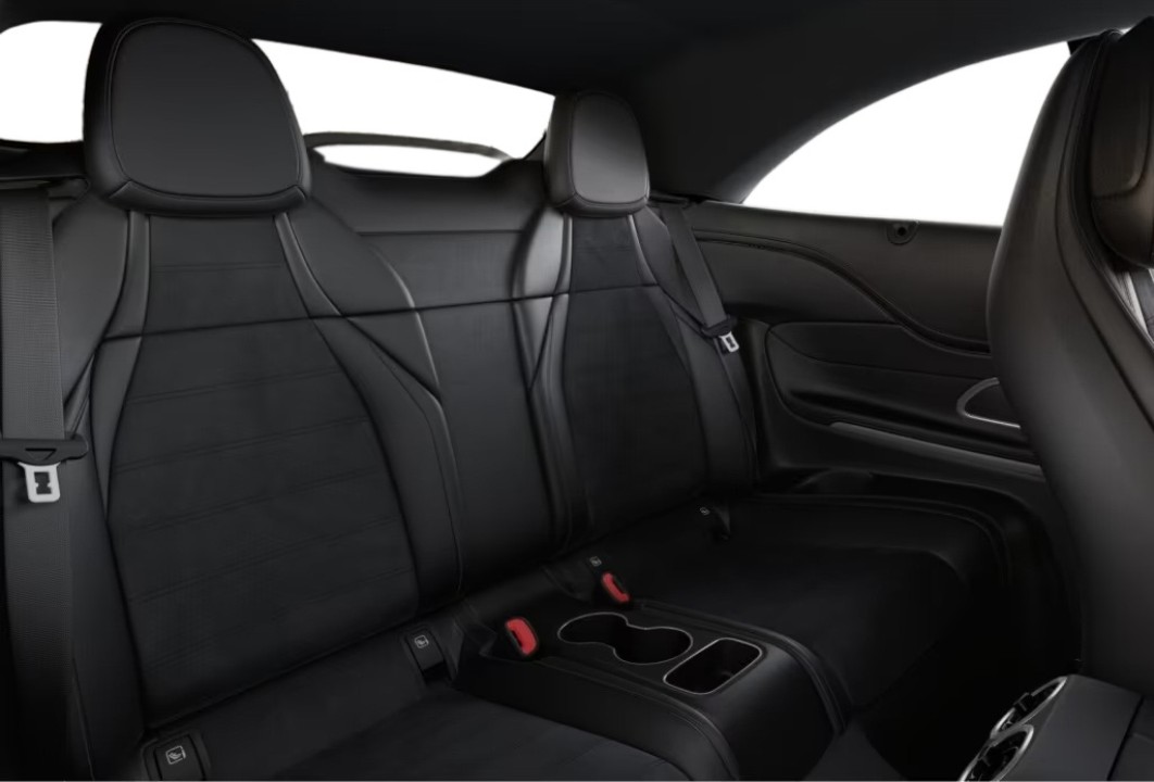 Mercedes-Benz CLE 200 4MATIC AMG - foto 12