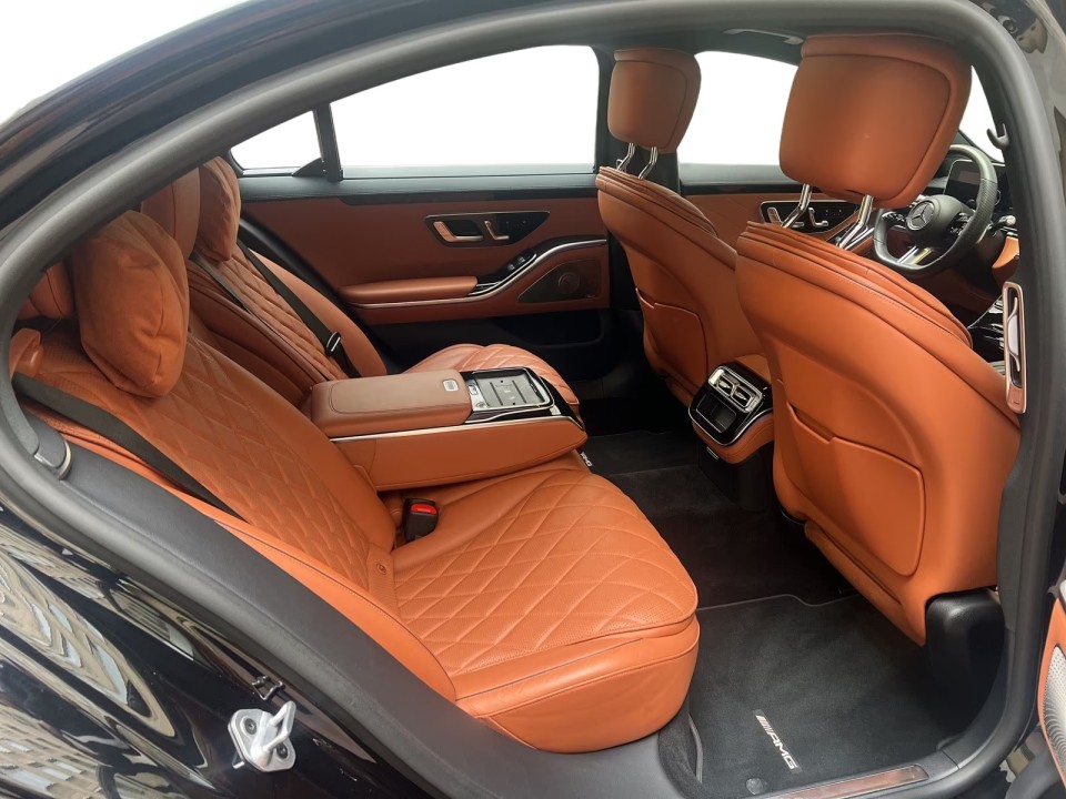 Mercedes-Benz S 500 4MATIC AMG - foto 9