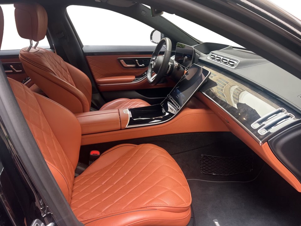 Mercedes-Benz S 500 4MATIC AMG - foto 10