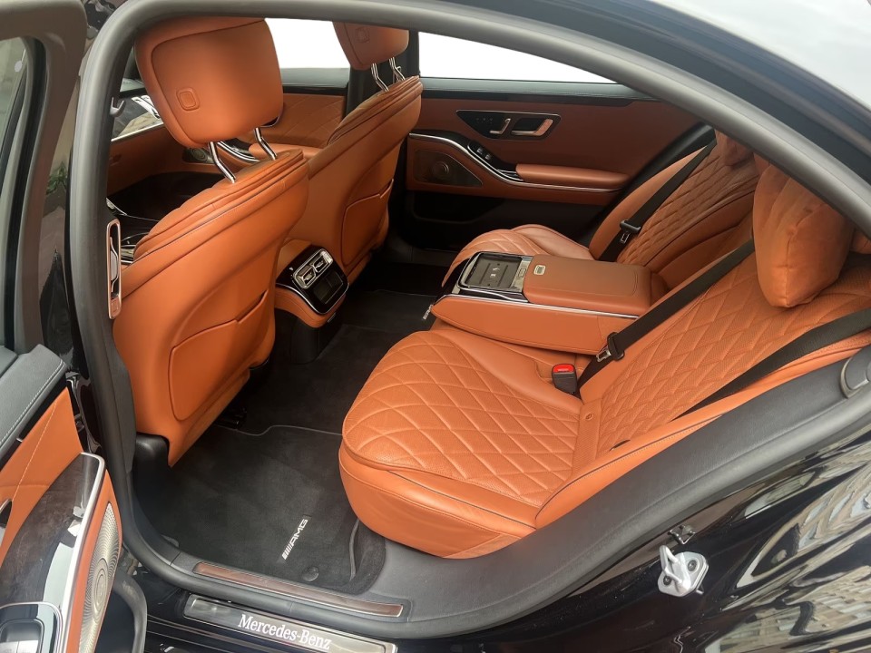 Mercedes-Benz S 500 4MATIC AMG - foto 8