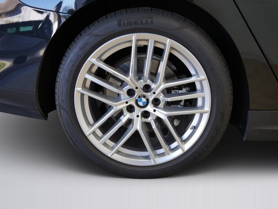 BMW Seria 5 xDrive520d - foto 7