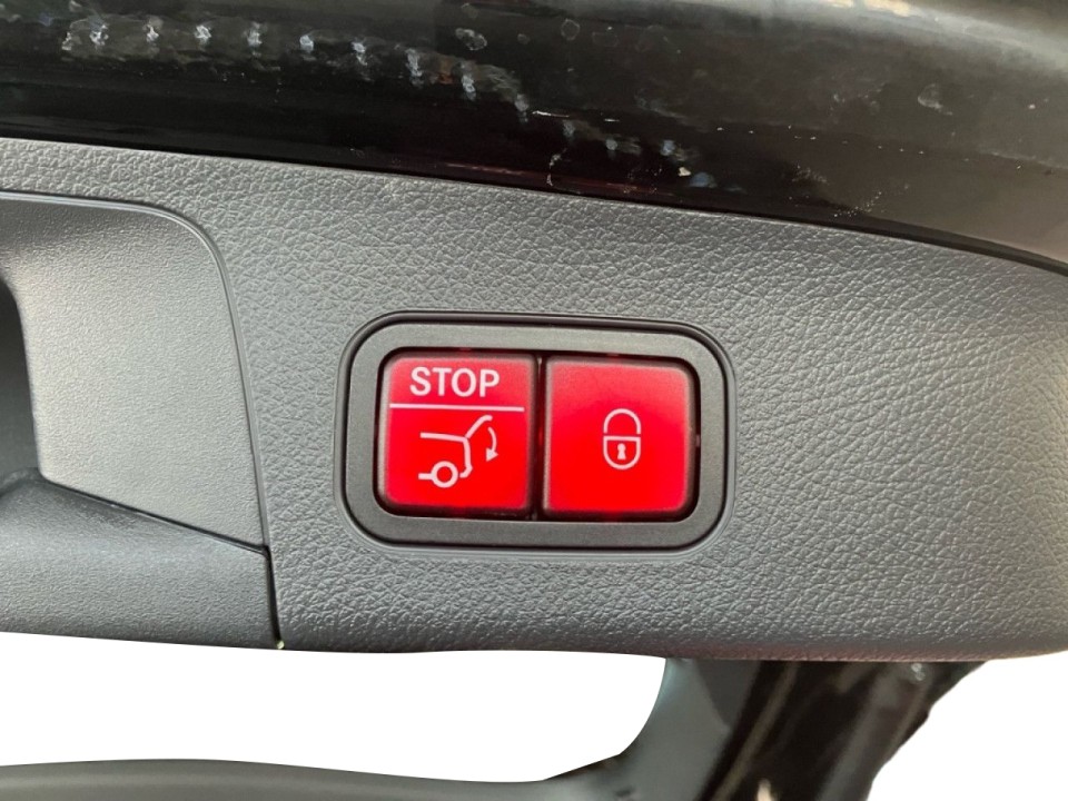 Mercedes-Benz GLA 200 AMG Line - foto 15