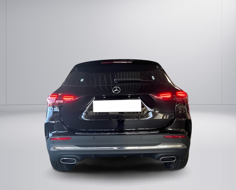 Mercedes-Benz GLA 200 AMG Line (3)