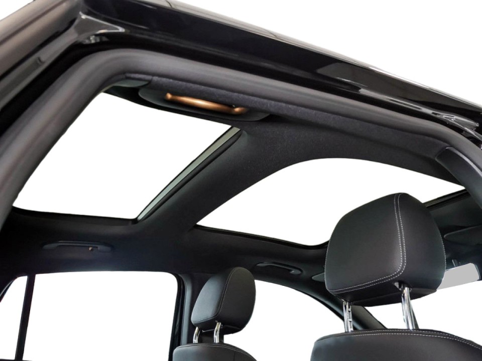 Mercedes-Benz GLA 200 - foto 8