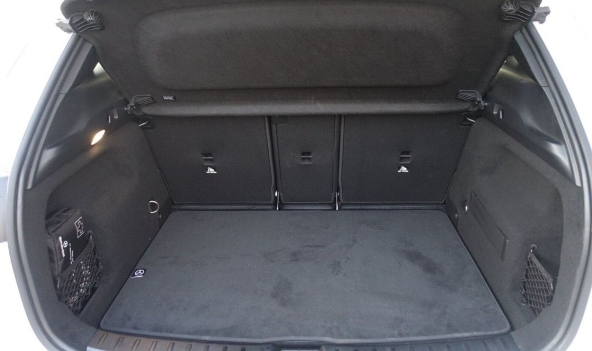 Mercedes-Benz GLA 250e - foto 10